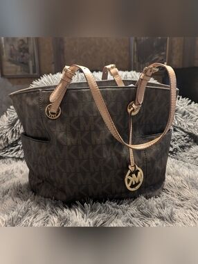 Michael Kors Jet Set Monogram Tote